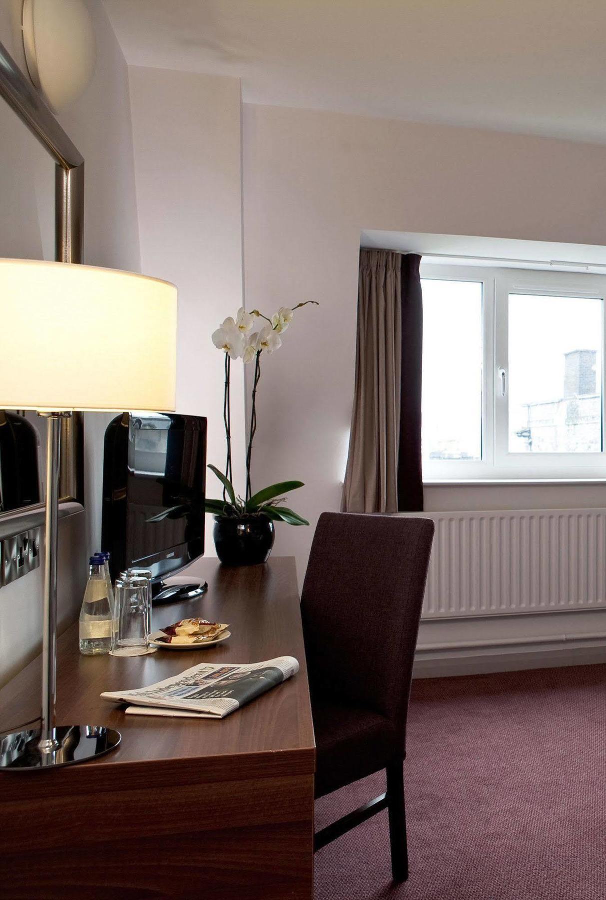 Leonardo Hotel Cork Esterno foto
